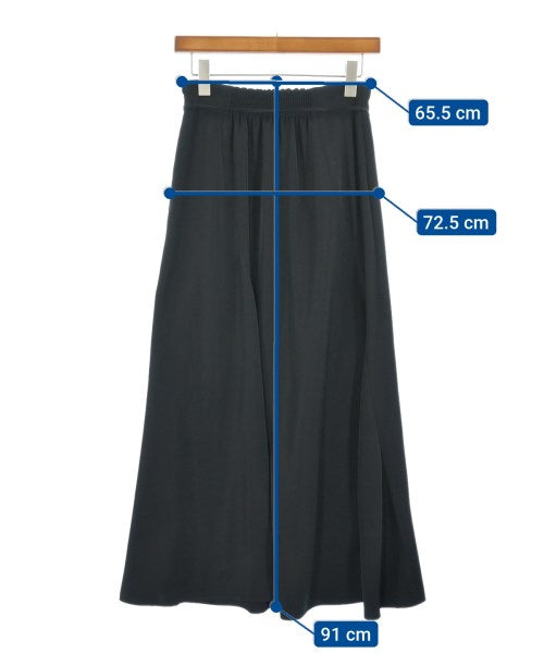 La TOTALITE Long/Maxi length skirts
