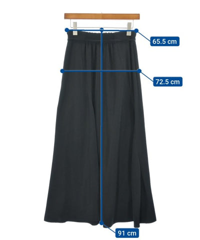 La TOTALITE Long/Maxi length skirts