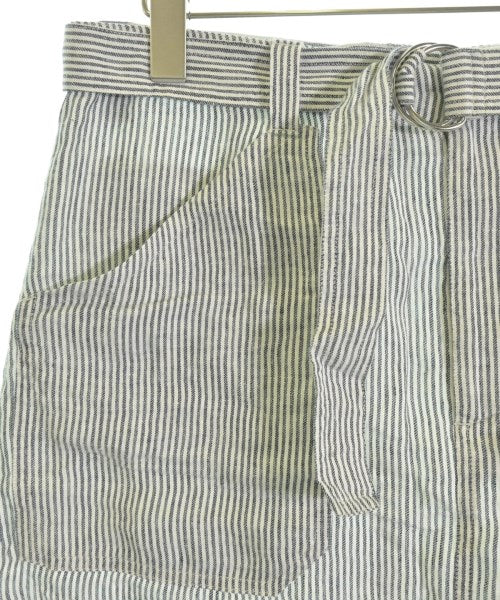 Agnes b. Knee length skirts