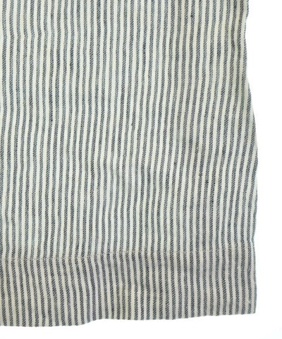 Agnes b. Knee length skirts