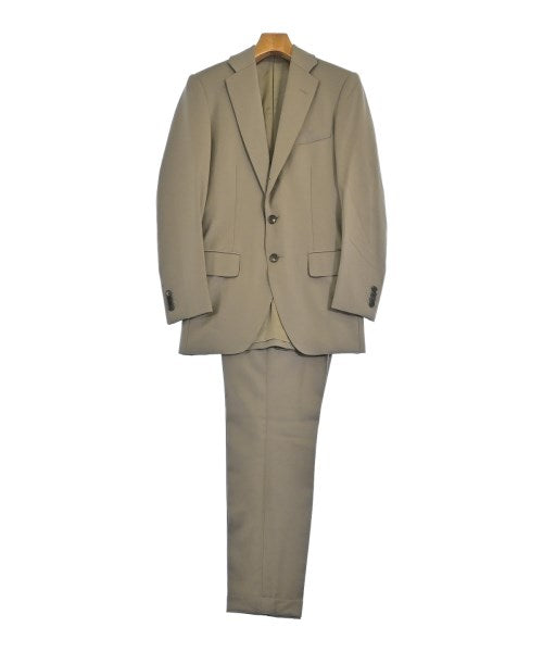 TOMORROWLAND Business suits