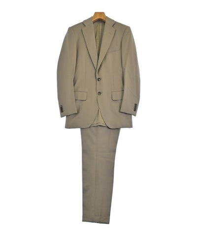 TOMORROWLAND Business suits