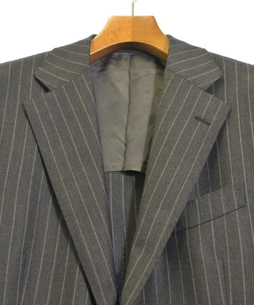 TOMORROWLAND Business suits