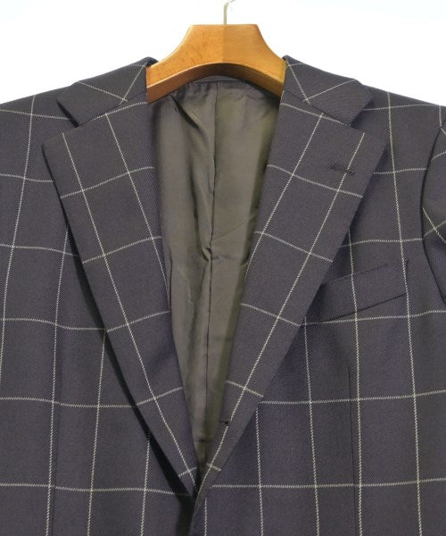 TOMORROWLAND Business suits