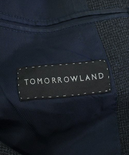 TOMORROWLAND Business suits