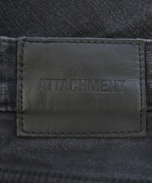 ATTACHMENT Jeans