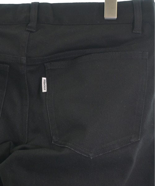 ATTACHMENT Jeans