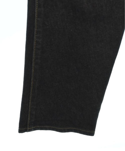 ATTACHMENT Jeans