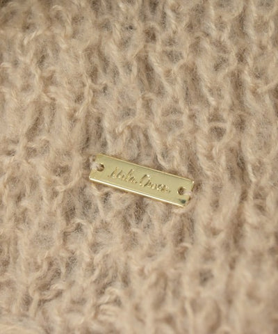 Mila Owen Winter scarves