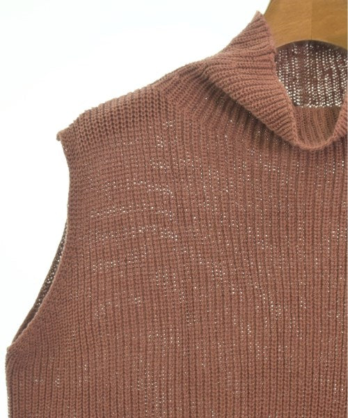 Mila Owen Sleeveless tops