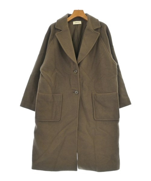 Mila Owen Soutien collar coats