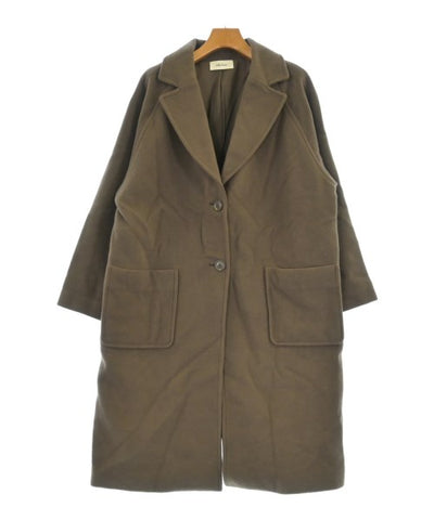 Mila Owen Soutien collar coats