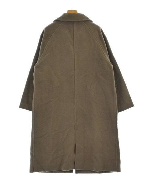 Mila Owen Soutien collar coats