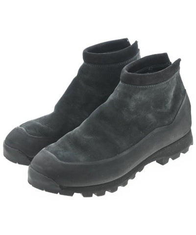 Nonnative Boots