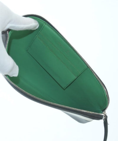 Agnes B. VOYAGE Clutches