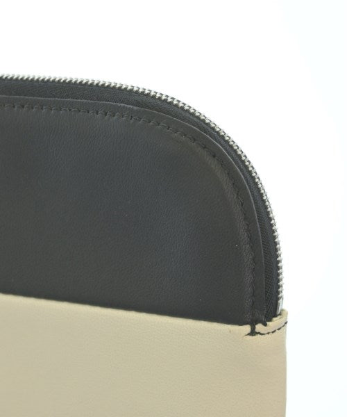 Agnes B. VOYAGE Clutches