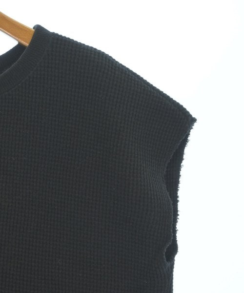 6(ROKU) Sleevelesses