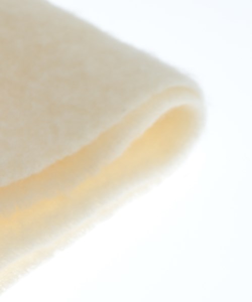 MAISON KITSUNE Winter scarves