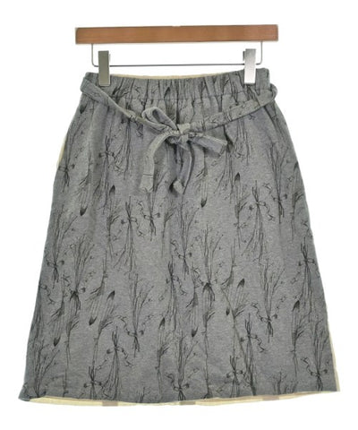 D-due Knee length skirts