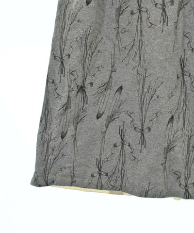 D-due Knee length skirts