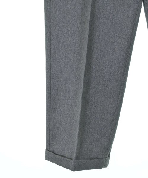 Sasquatchfabrix. Cropped pants