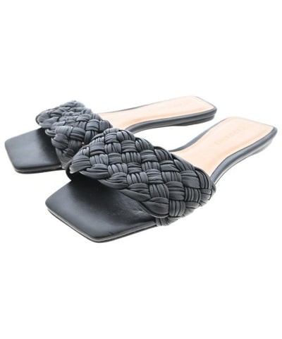 CARRANO Sandals