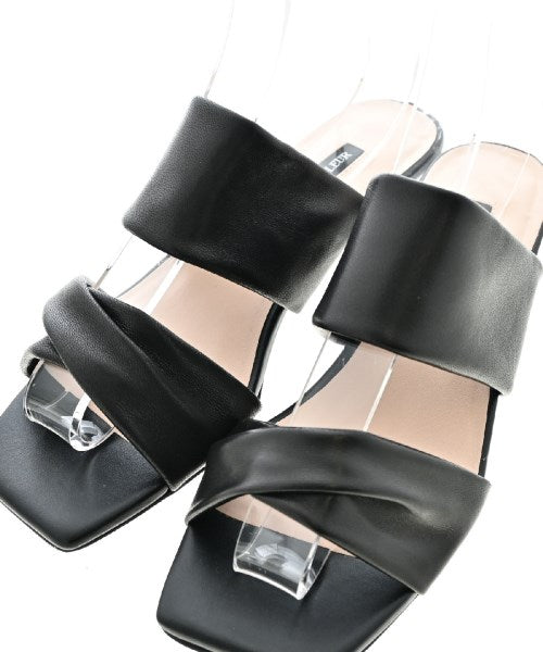 PARADIS COULEUR Sandals