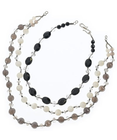 Kong qi Necklaces