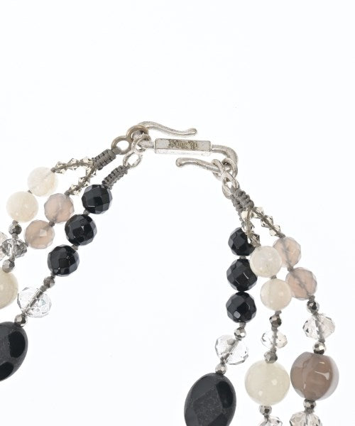 Kong qi Necklaces