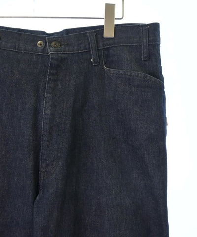 ESSAY Jeans