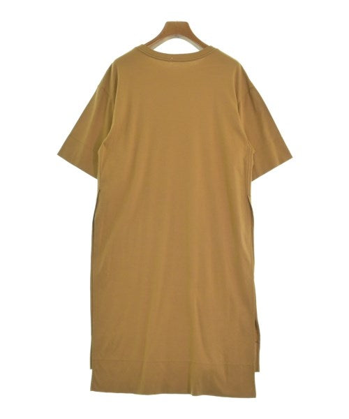 styling/ Tee Shirts/Tops