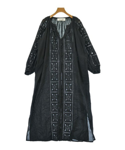 Sara Mallika Dresses