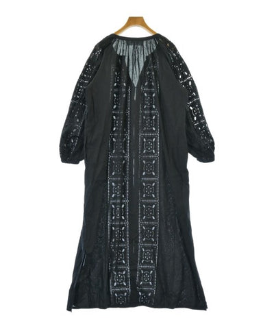 Sara Mallika Dresses