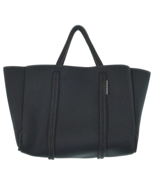 STATE OF ESCAPE Totes