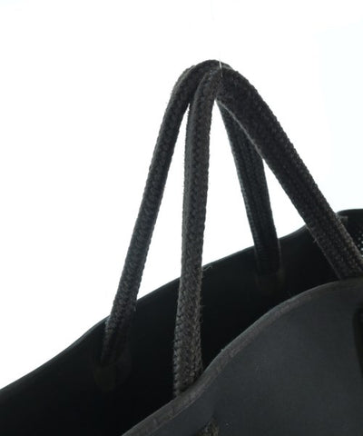 STATE OF ESCAPE Totes