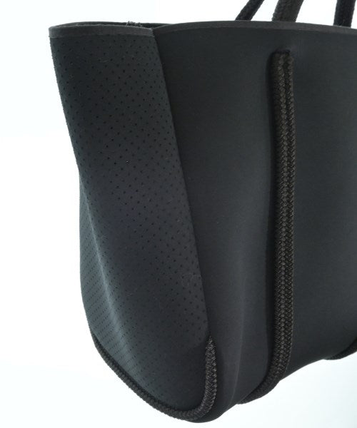 STATE OF ESCAPE Totes