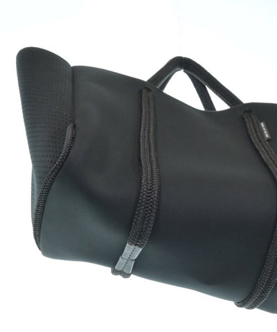 STATE OF ESCAPE Totes