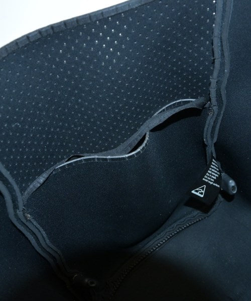 STATE OF ESCAPE Totes