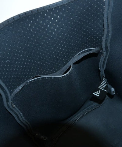 STATE OF ESCAPE Totes