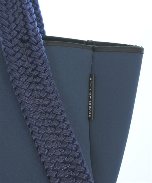 STATE OF ESCAPE Totes