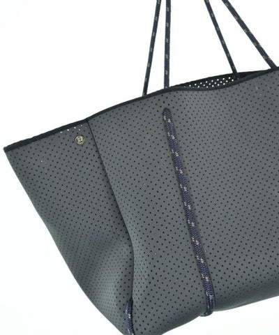 STATE OF ESCAPE Totes