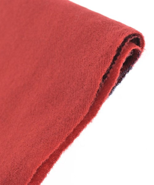 NEEDLE DESIGN Winter scarves