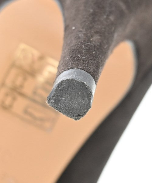 COMING ATTRACTIONS Pumps/Heels