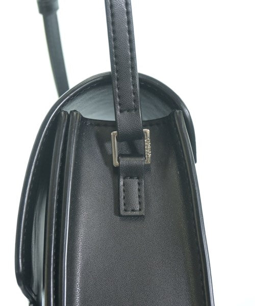 VASIC Shoulder bags