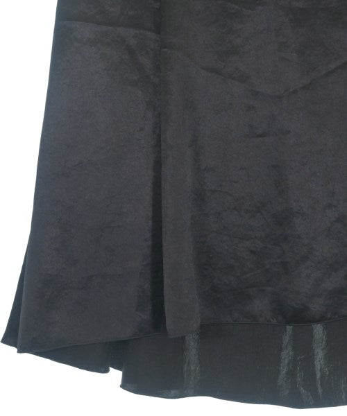 1er Arrondissement Long/Maxi length skirts