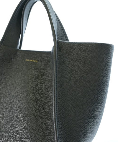 FEEL AND TASTE Totes