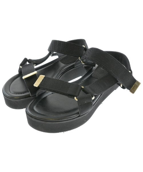 GRISE Sandals