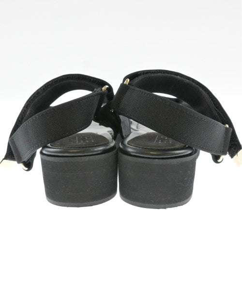 GRISE Sandals