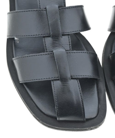 GRISE Sandals