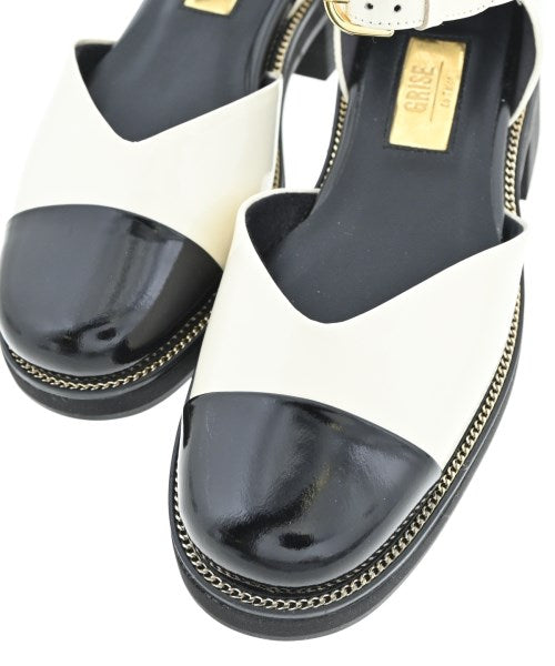GRISE Sandals